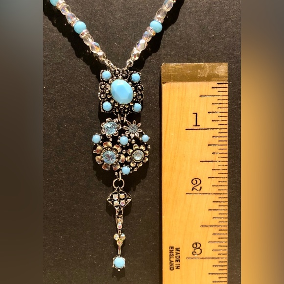 Handcrafted pendant necklace-vintage & new. AB crystals shades of turquoise - Picture 9 of 13